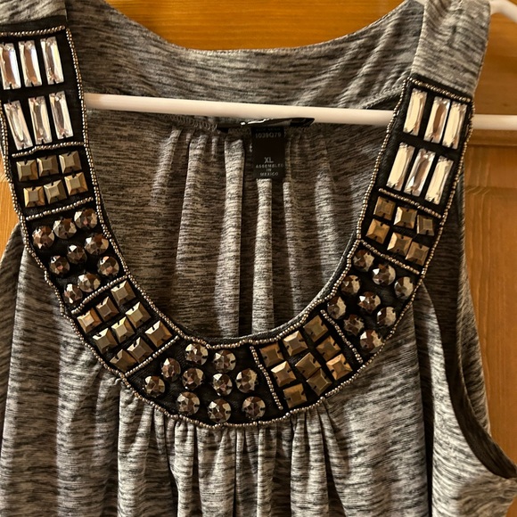 Embellished tank top by Iz Byer, size XL - Picture 2 of 4